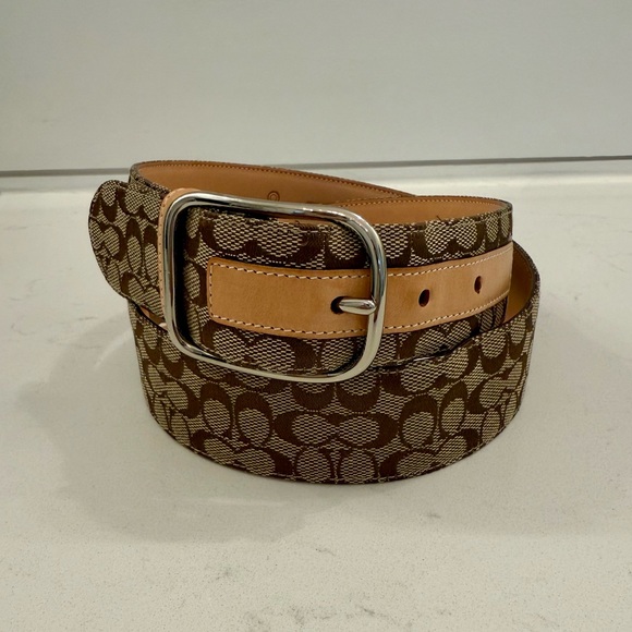 COACH Women’s 1-1/2” Brown and Tan Signature Patterned Belt, size L - Picture 1 of 11